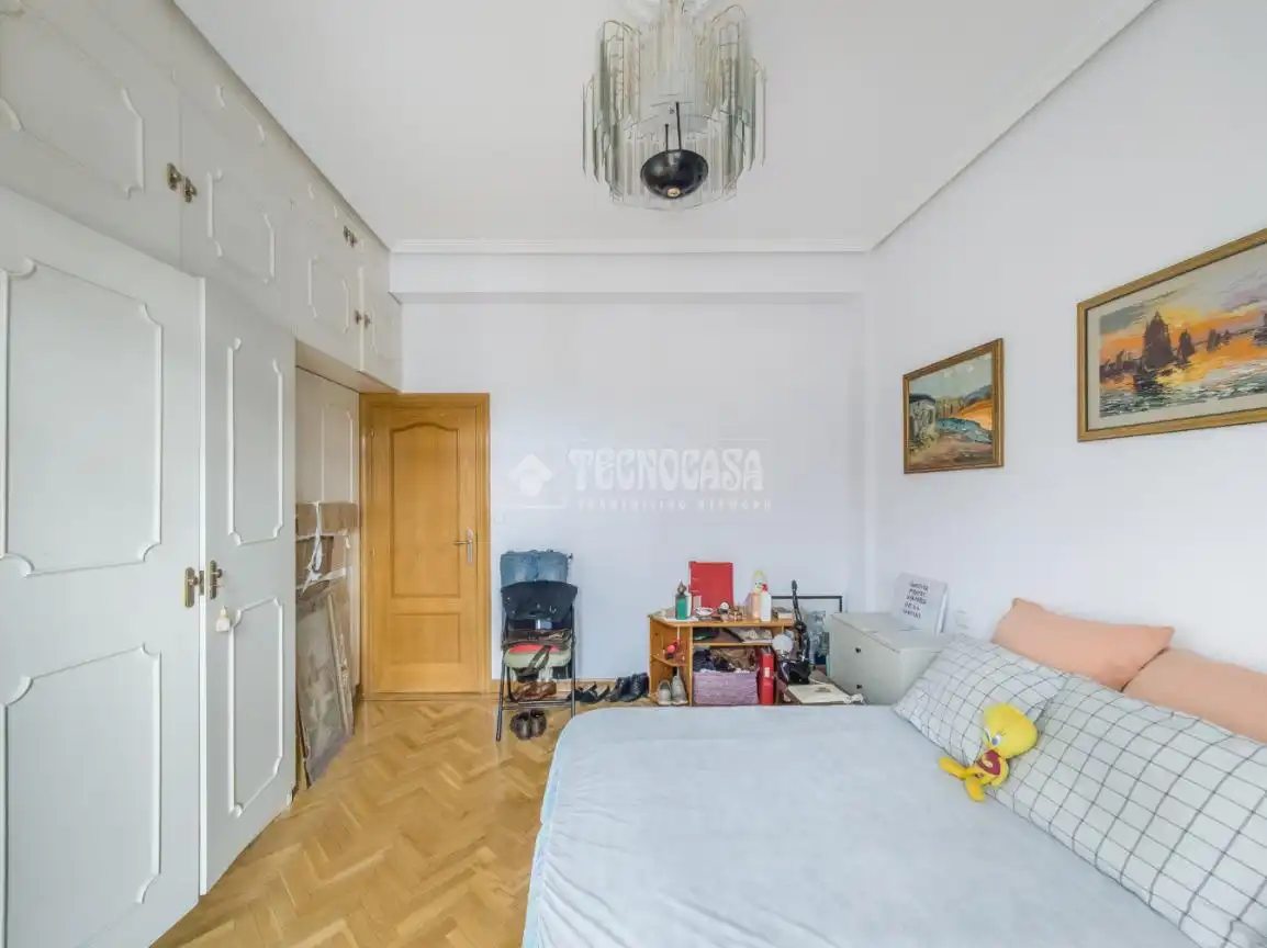 Schlafzimmer von Wohnung zum Verkauf in Madrid mit Heizung, Parkett und Terrasse