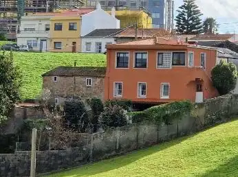 Vista exterior de Casa o chalet en venta en A Coruña Capital  con Jardín privado