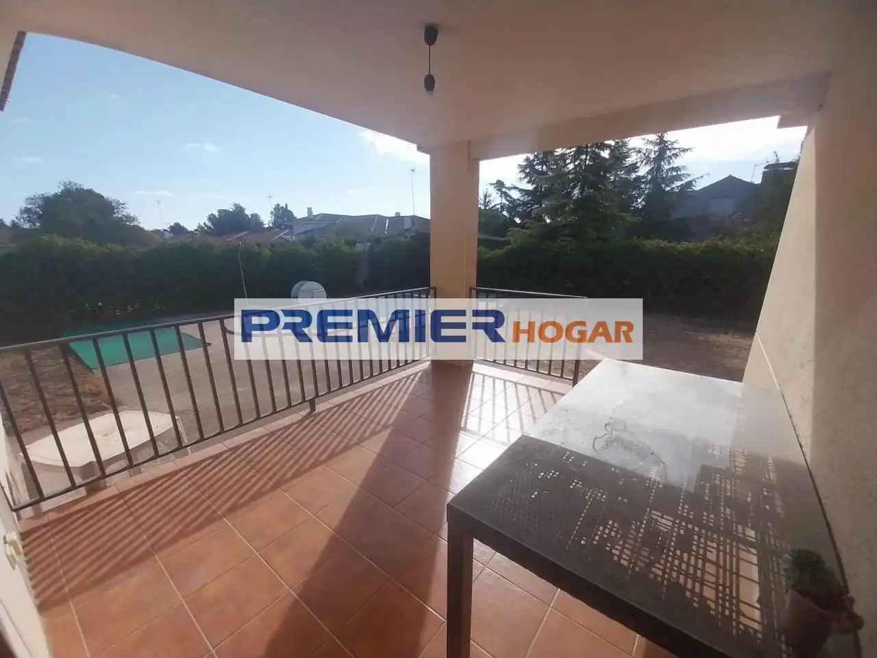 Terrassa de Casa o xalet en venda en Nuevo Baztán amb Calefacció, Jardí privat i Piscina