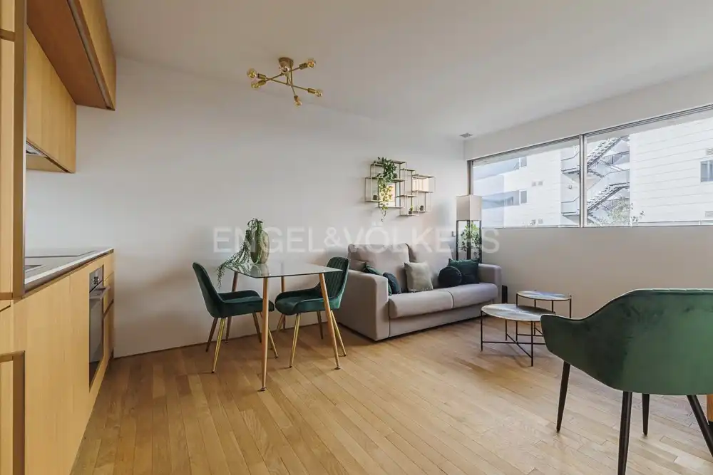 Vista exterior de Piso de alquiler en Madrid con Aire acondicionado, Calefacción y Trastero