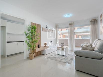 Sala d'estar de Apartament en venda en San Miguel de Abona amb Terrassa i Piscina