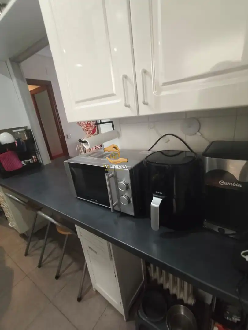 Cuina de Pis en venda en Salamanca amb Calefacció i Moblat