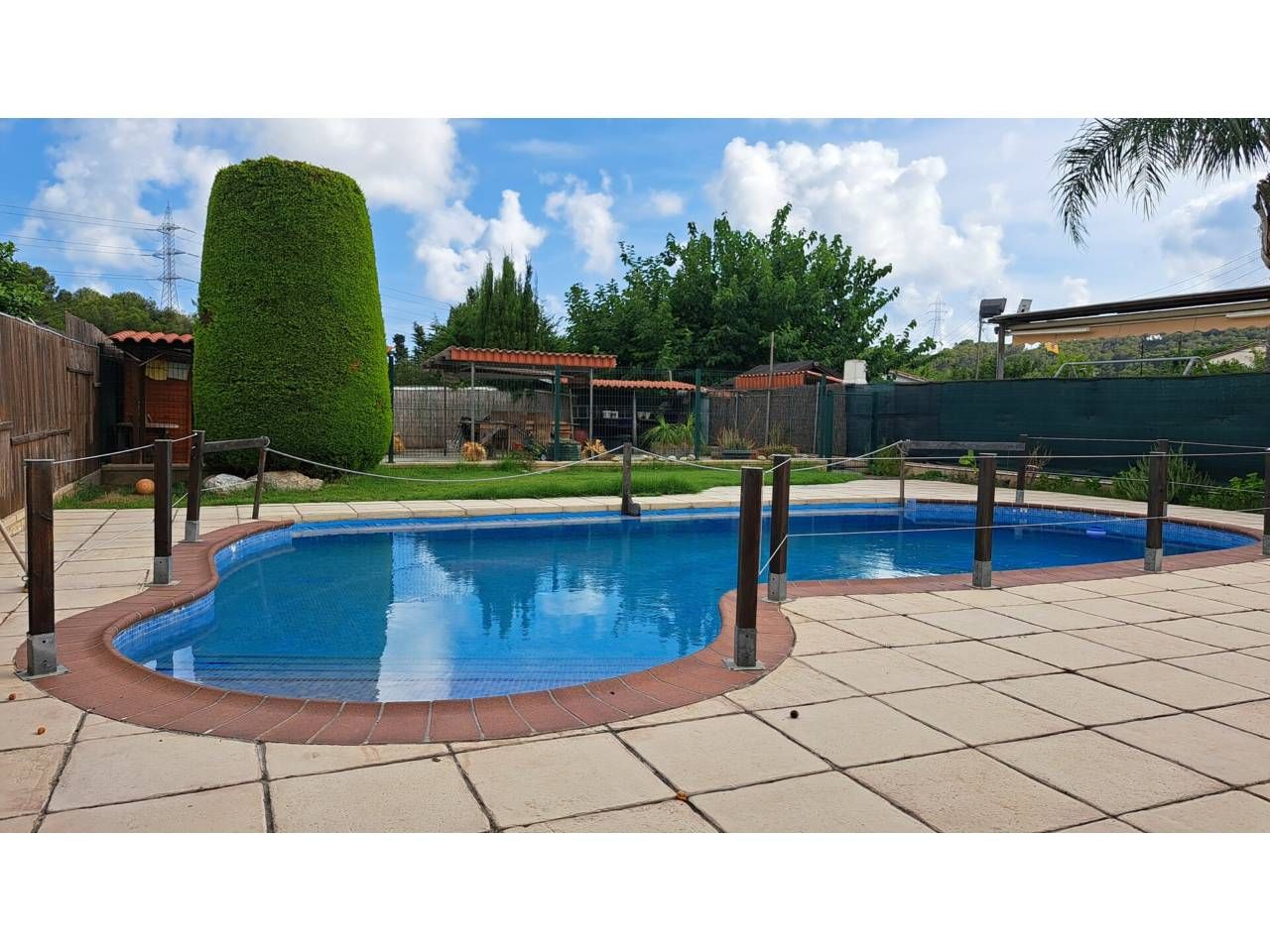 Piscina de Casa adosada de alquiler en Cubelles con Aire acondicionado, Calefacción y Jardín privado