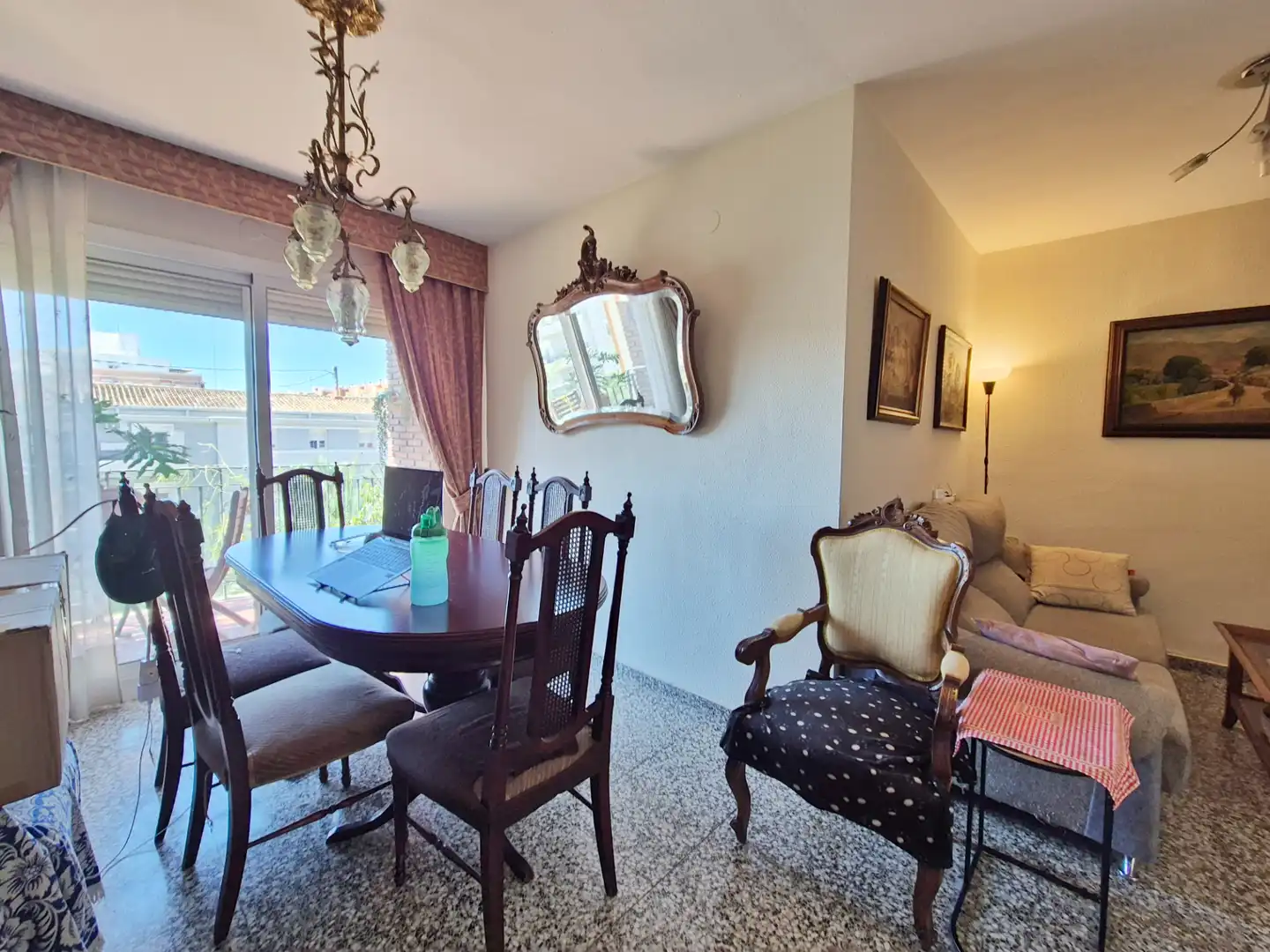Flat with terrace for sale in Carrer dels Sants Just i Pastor 41, imagen 2