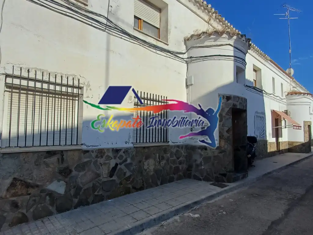 Flat for sale in Calle Pío Baroja 16, imagen 2