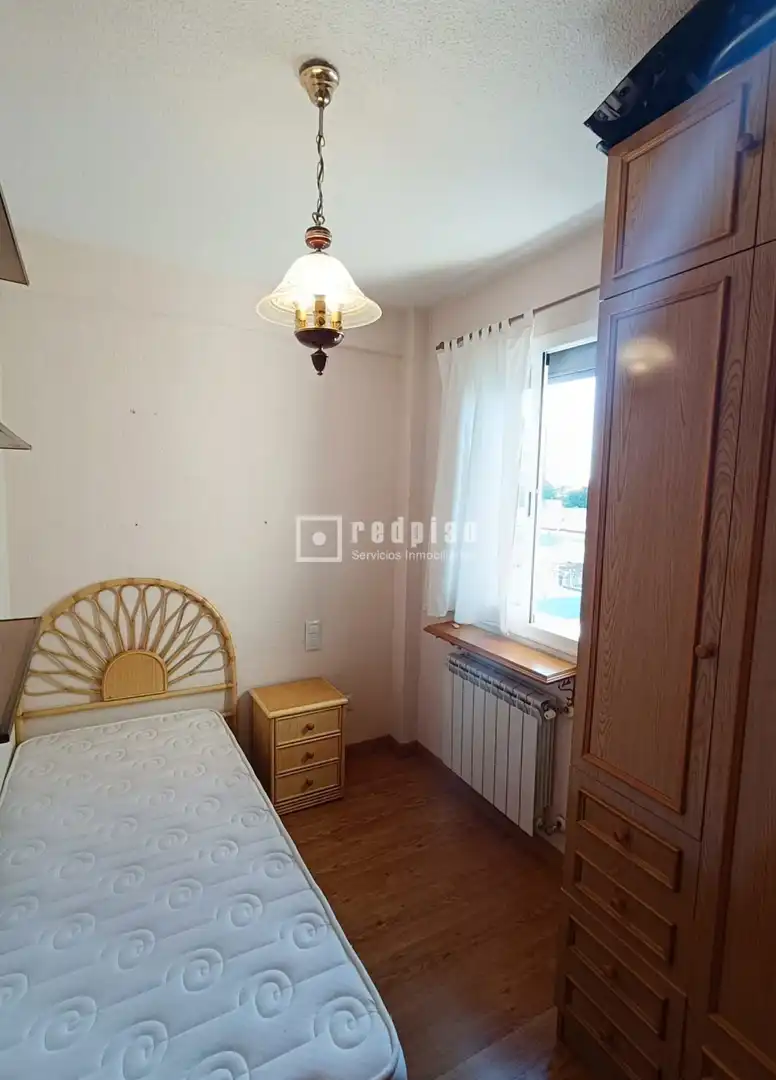 Habitación de Piso de alquiler en Madrid con Calefacción, Jardín privado y Terraza