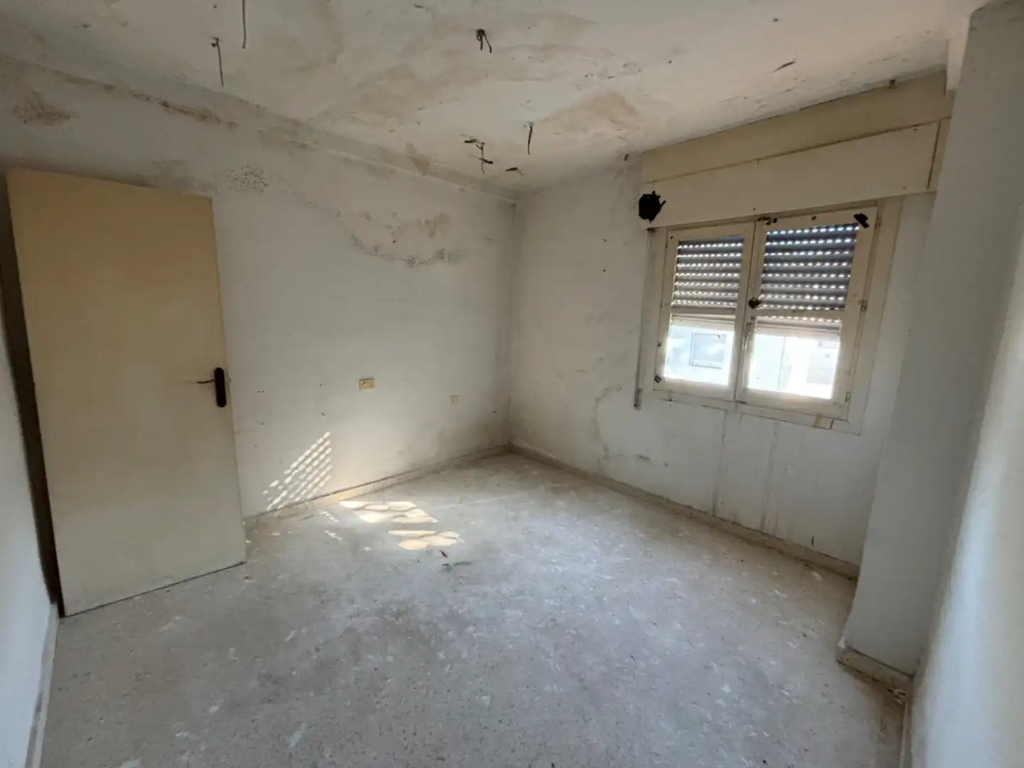 Casa aparellada en venda a Avenida de los Almendros, imagen 6