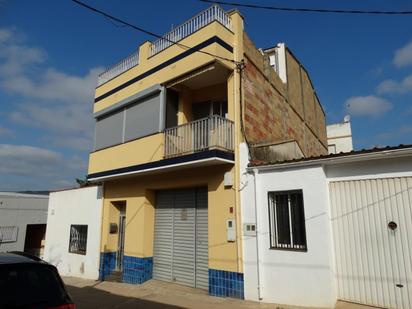 Vista exterior de Casa o xalet en venda en Freginals amb Calefacció, Jardí privat i Terrassa