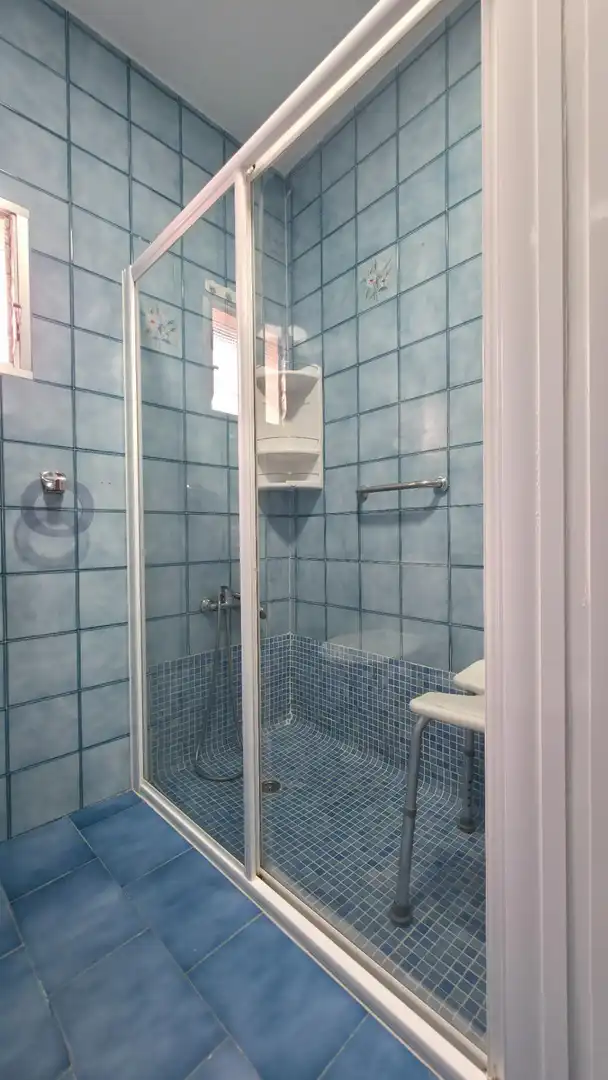 Bathroom of Houses for sale in Arcos de la Frontera  with Private garden and Storage room
