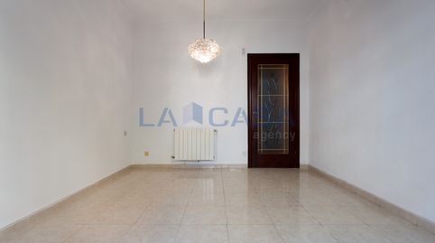Foto 5 de Piso en venta en El Camp de l'Arpa del Clot, Barcelona Capital
