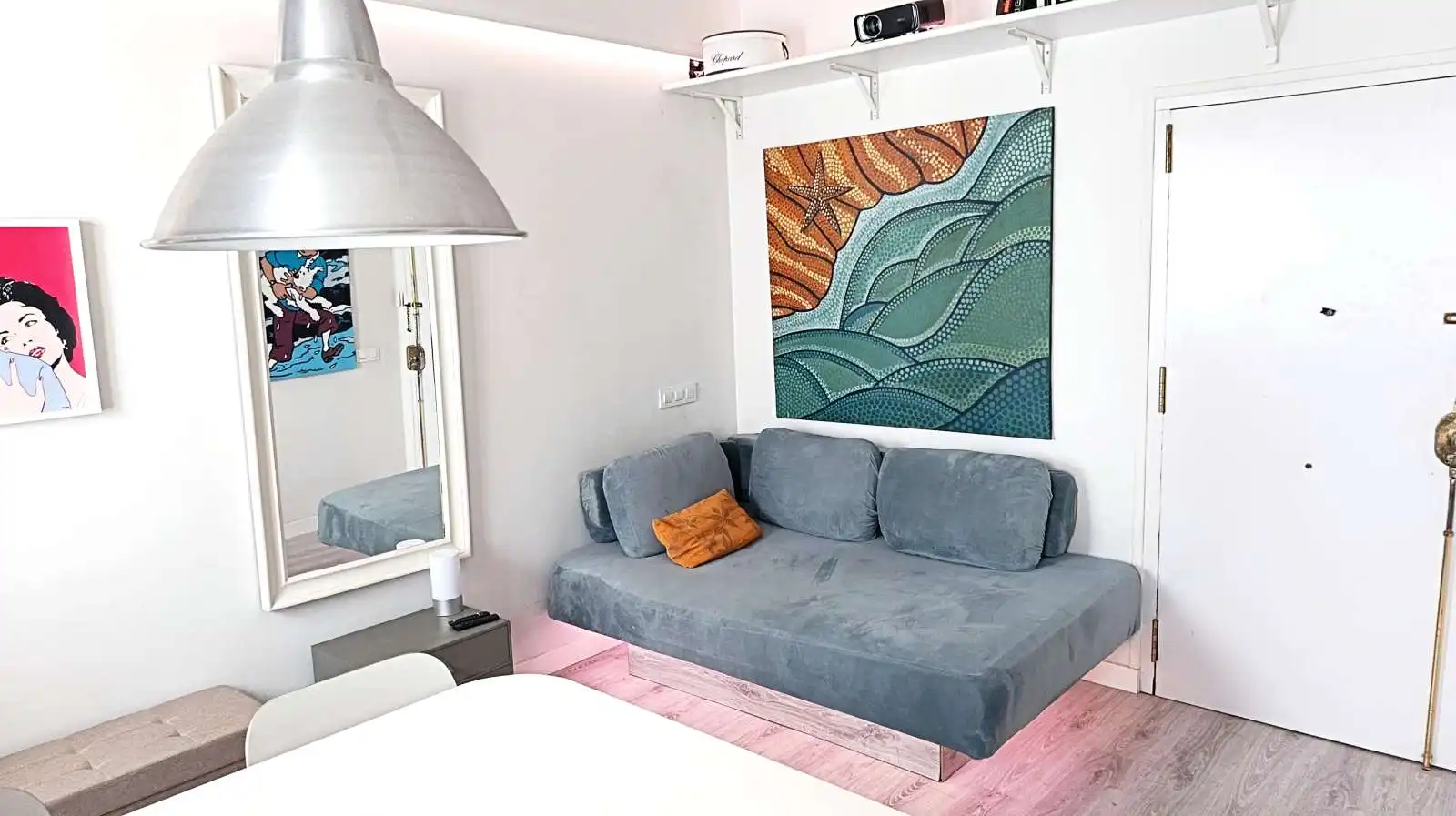 Sala de estar de Estudio para compartir en Madrid con Aire acondicionado, Terraza y Amueblado
