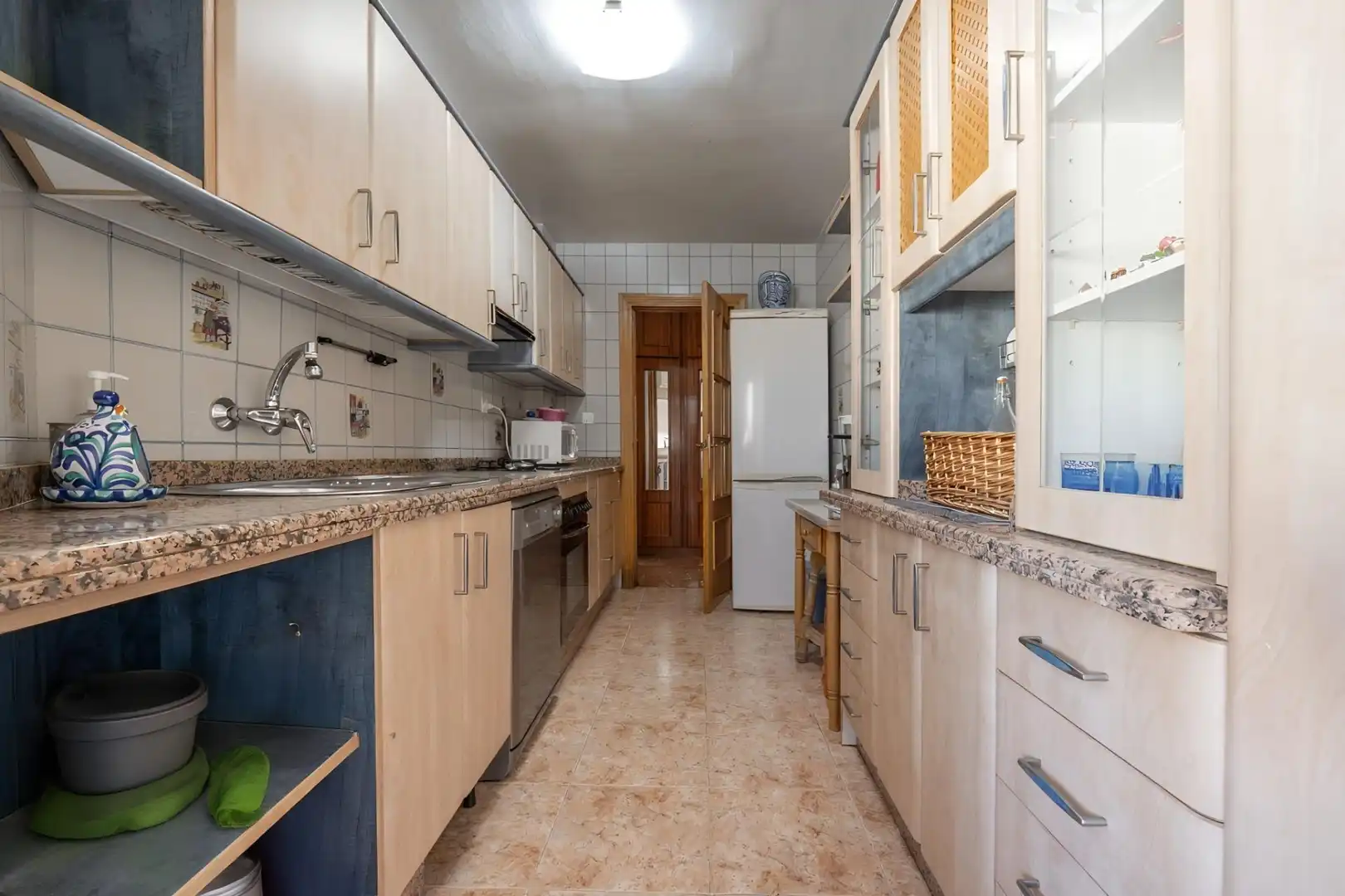 Kitchen of Flat for sale in Granada  with Air Conditioner, Terrace and Alarm
