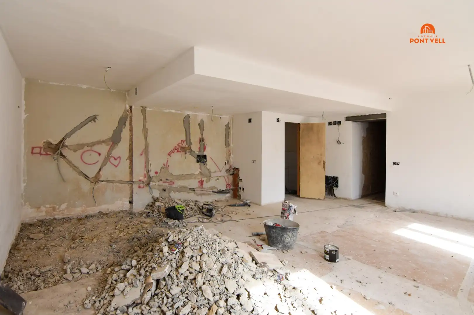 Doppelhaushälfte zum Verkauf in La Bisbal d'Empordà, imagen 12