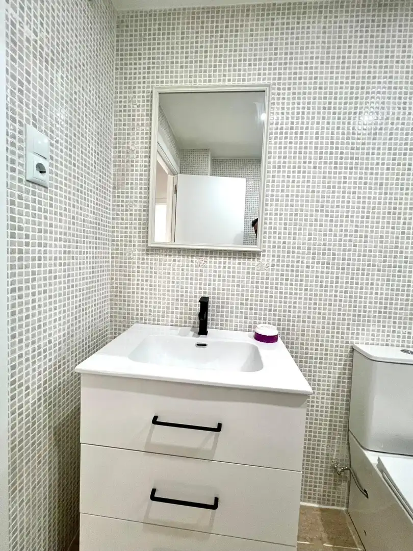 Baño de Piso en venta en Deltebre con Alarma