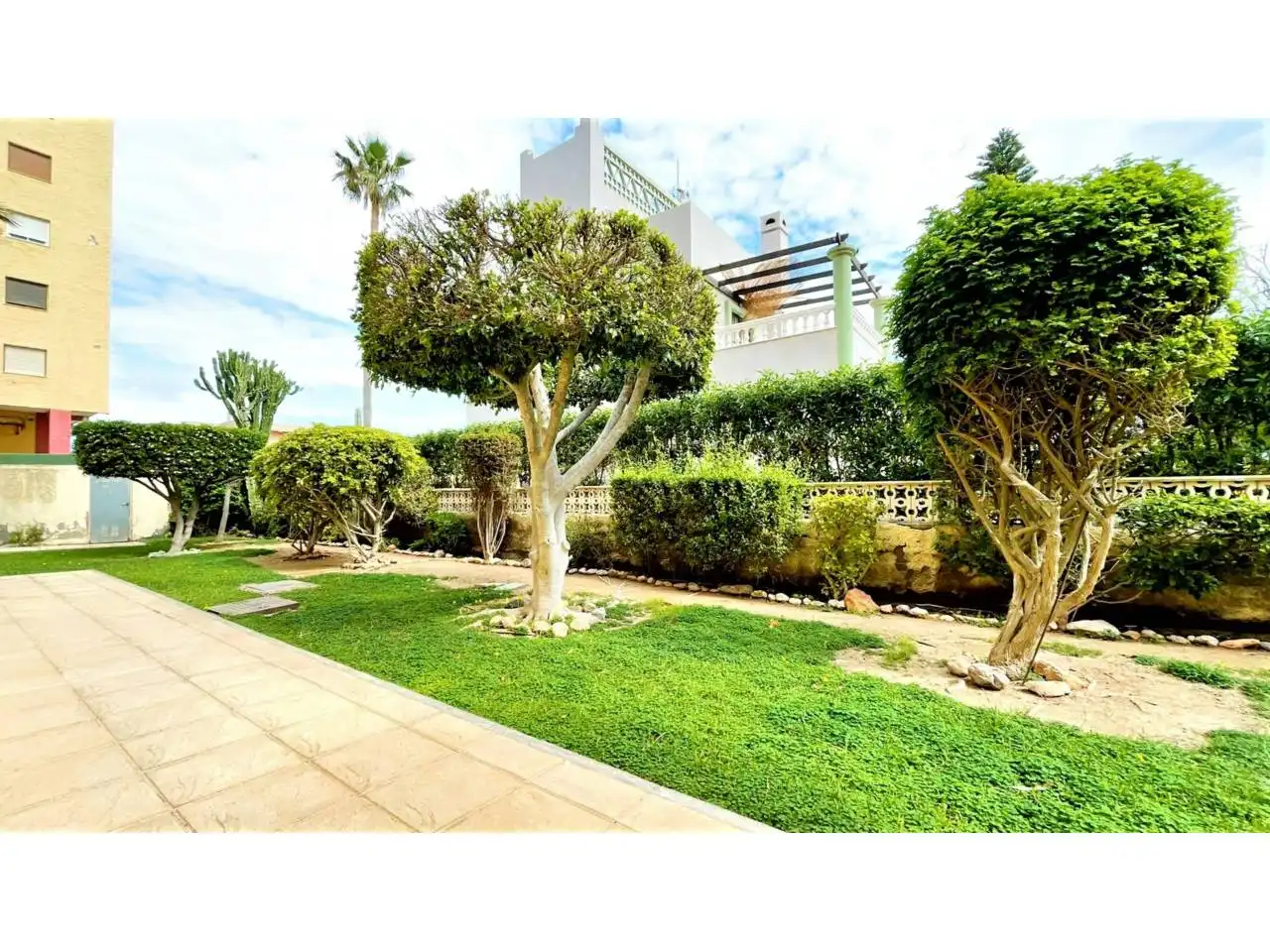 Jardín de Piso en venta en Roquetas de Mar con Aire acondicionado, Calefacción y Parquet