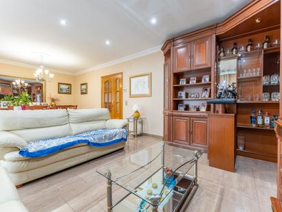 Sala d'estar de Casa o xalet en venda en Cambrils amb Aire condicionat, Calefacció i Terrassa