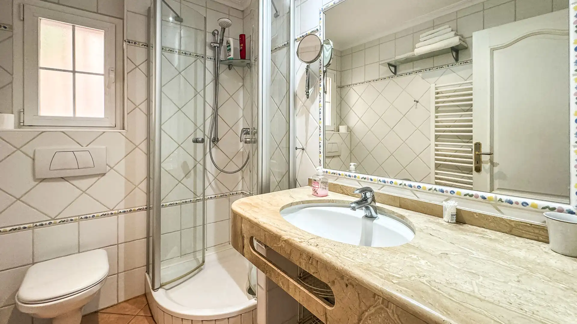 Baño de Planta baja en venta en Calvià con Terraza y Balcón