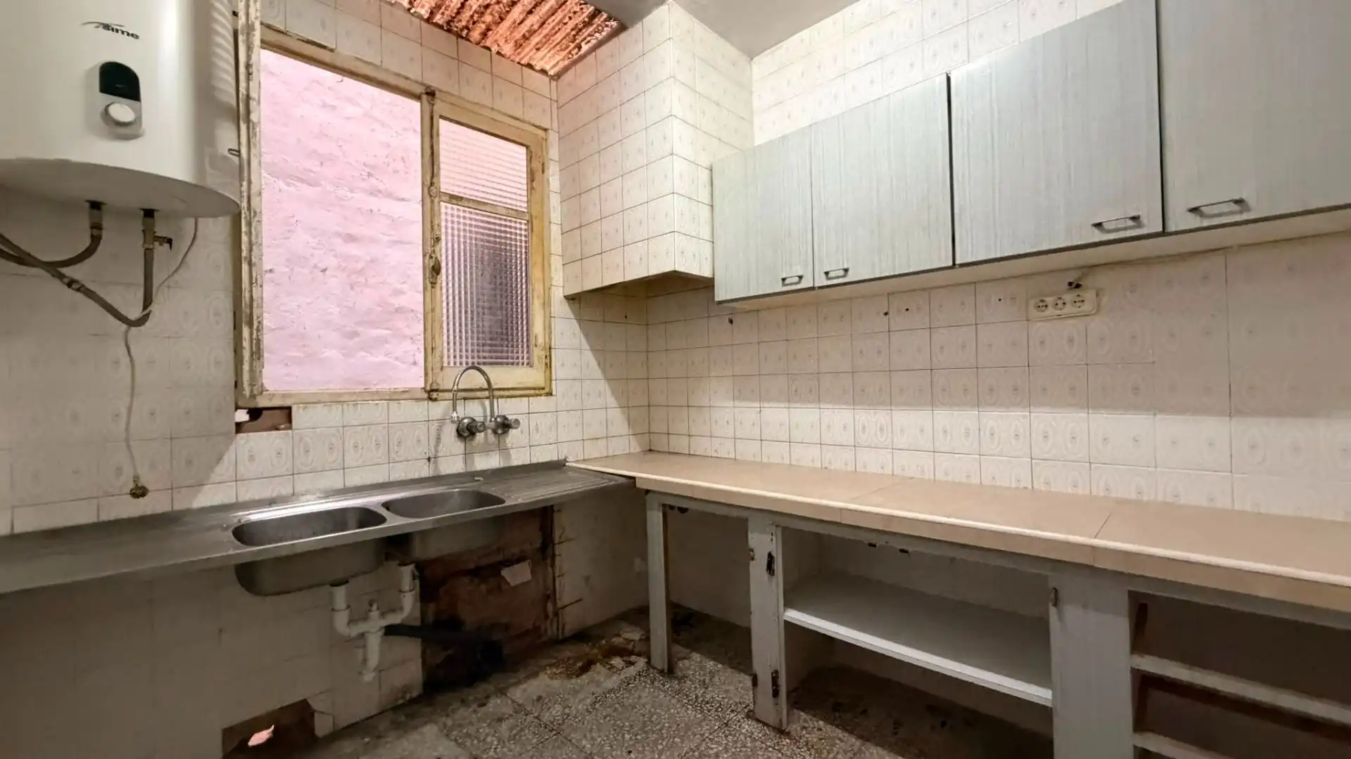Kitchen of Buildings for sale in Anna