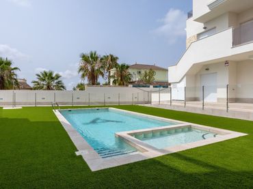 Ático con piscina en venta en San Miguel de Salinas