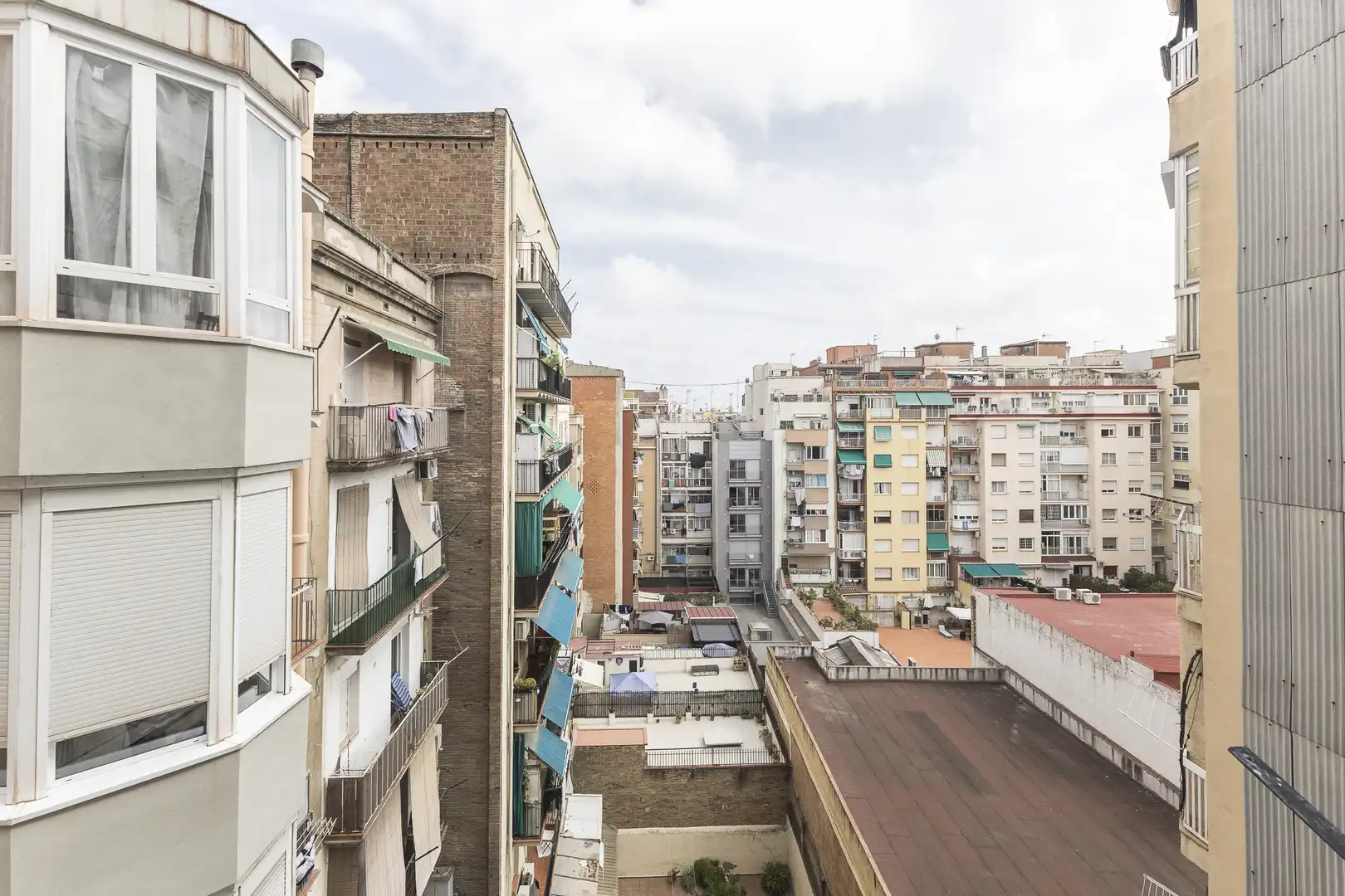 Vista exterior de Piso en venta en Barcelona con Aire acondicionado, Calefacción y Balcón