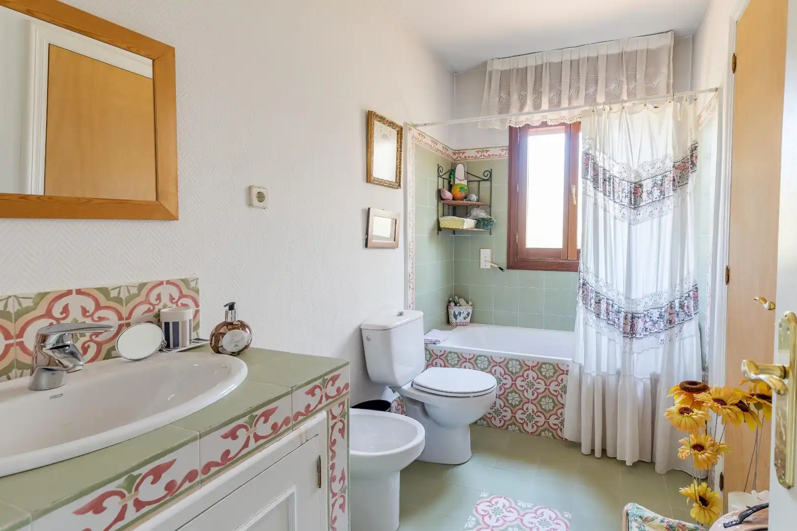 Bathroom of Houses for sale in Torrelodones  with Heating, Private garden and Terrace