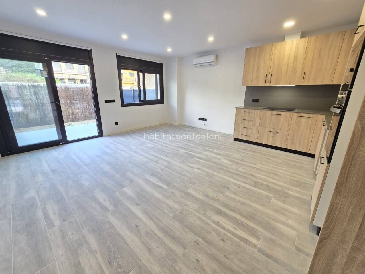 Single-family semi-detached for sale in Sant Celoni  with Air Conditioner, Heating and Private garden