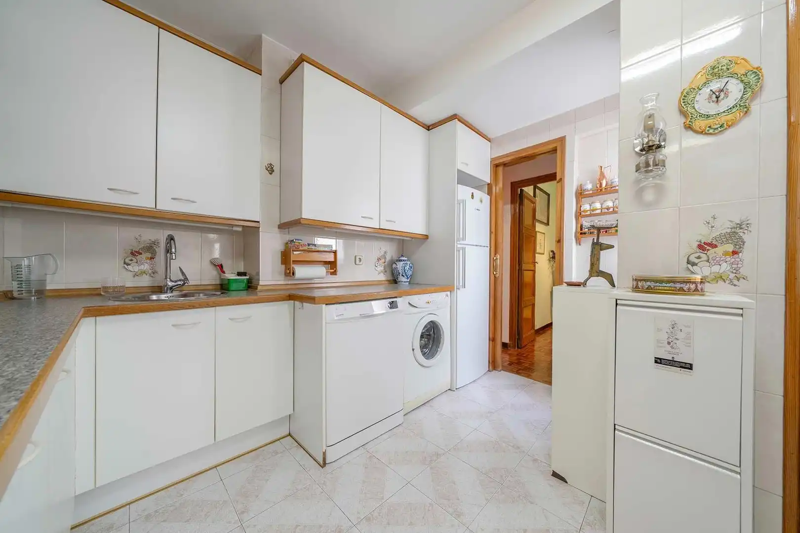 Cocina de Piso en venta en Madrid con Calefacción, Parquet y Trastero
