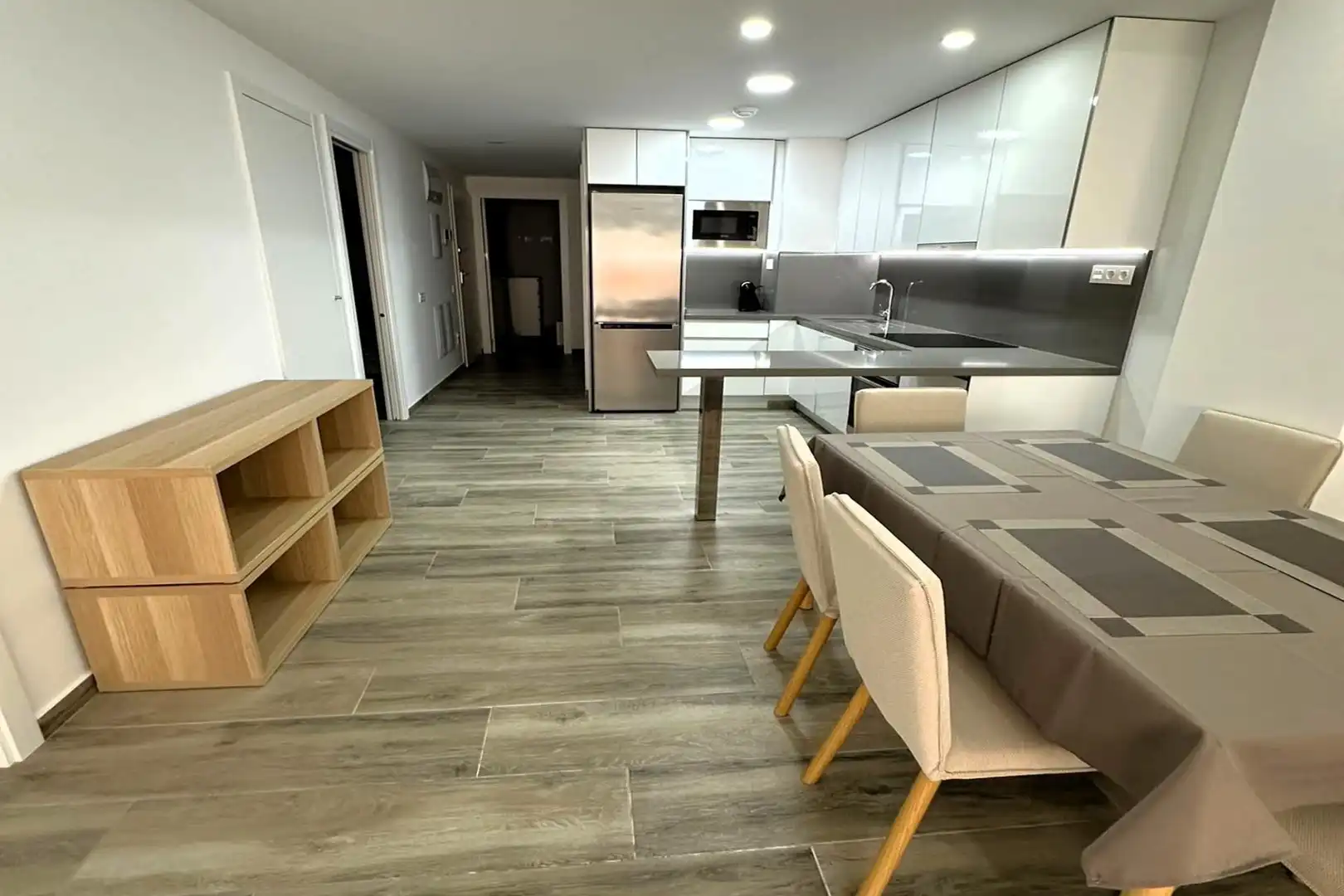 Apartamento con terraza en venta en Calle RAMON GALLUD 139, imagen 8