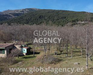 Country house zum verkauf in Manzanares El Real mit Terrasse, Schwimmbad und Balkon