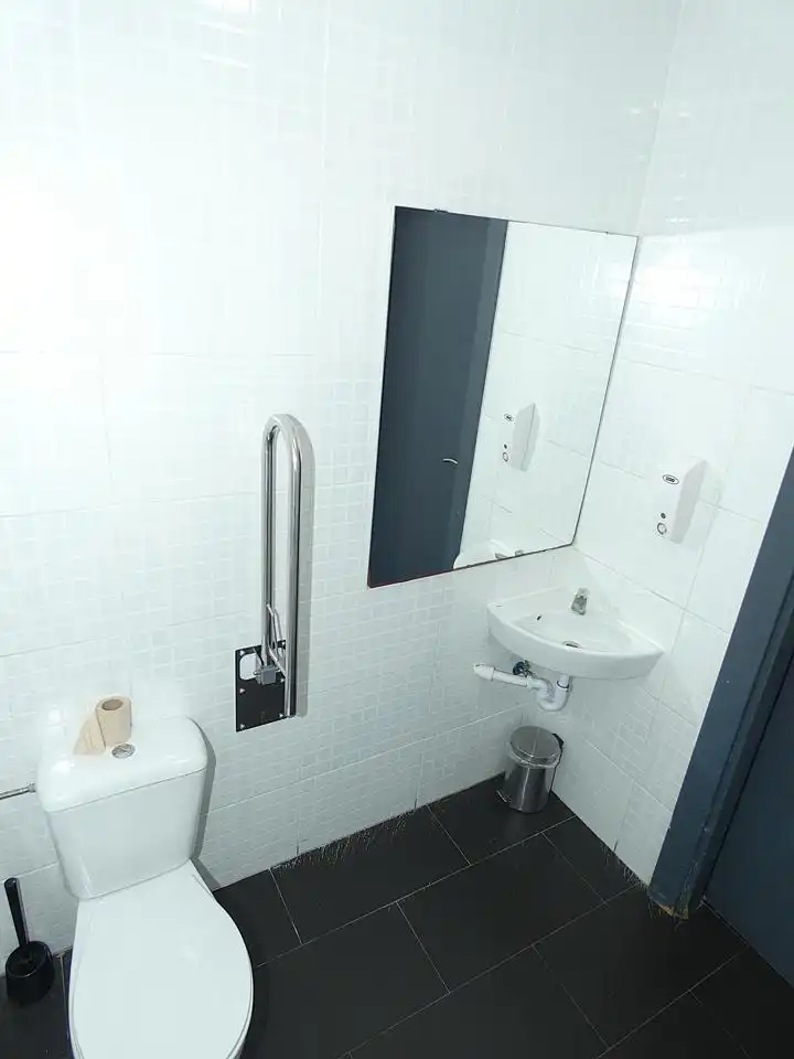 Local comercial en venda a Lasesarre, imagen 13