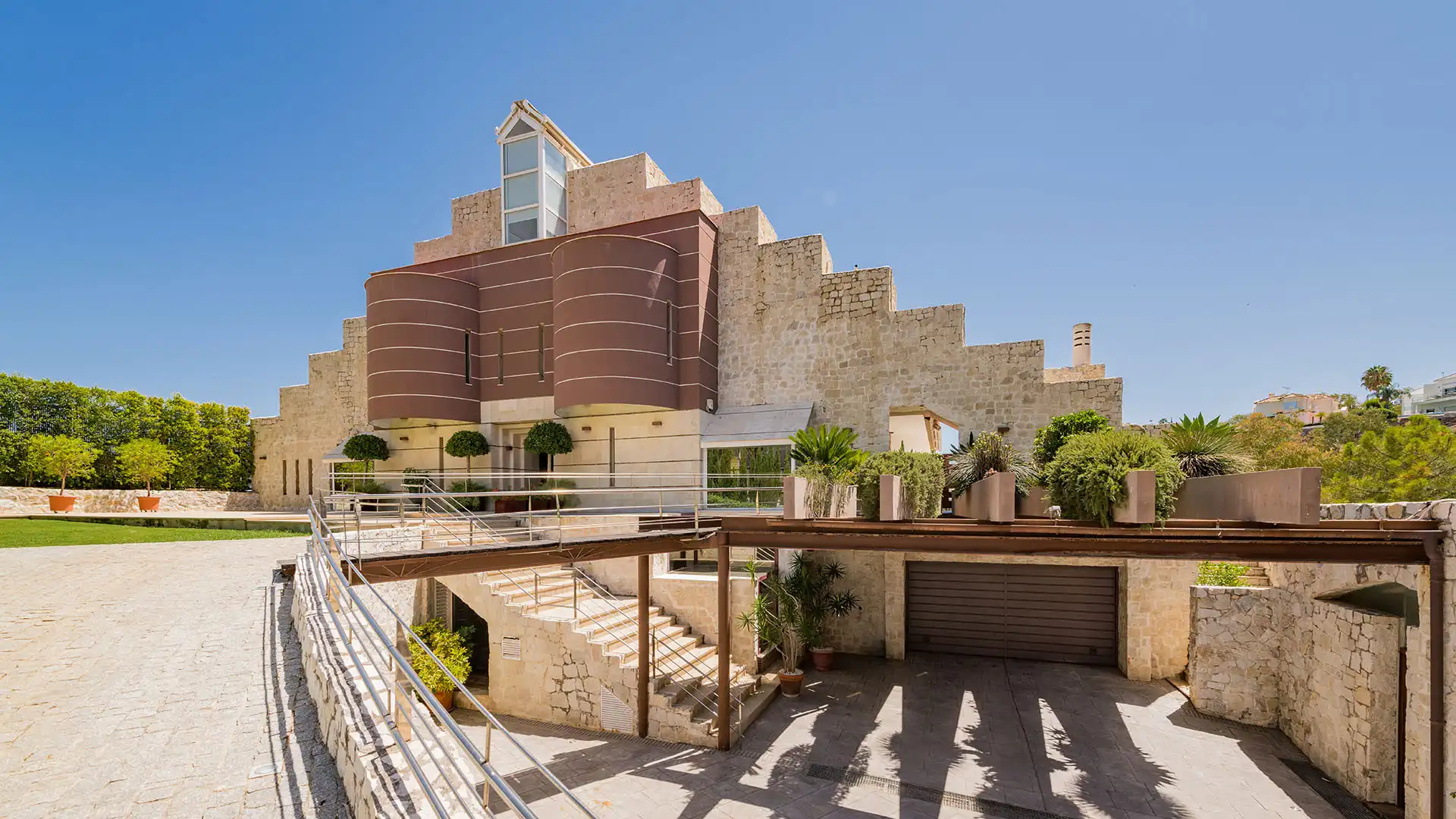 Vista exterior de Casa o chalet en venta en Benahavís con Aire acondicionado, Jardín privado y Terraza