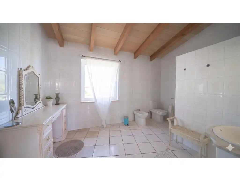 Badezimmer von Haus oder Chalet zum Verkauf in Llucmajor mit Klimaanlage, Privatgarten und Terrasse