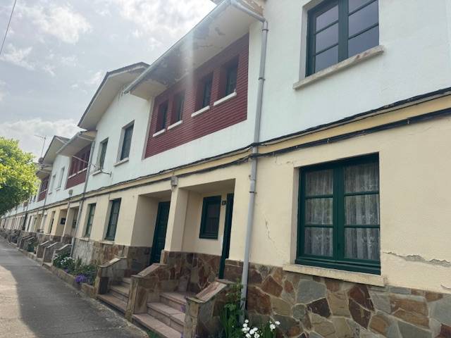 Casa adosada en Venta en Glorieta Ferreira en Vegadeo