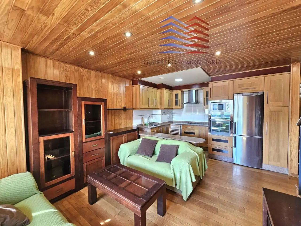 Sala d'estar de Dúplex de lloguer en Ourense Capital  amb Calefacció, Parquet i Terrassa