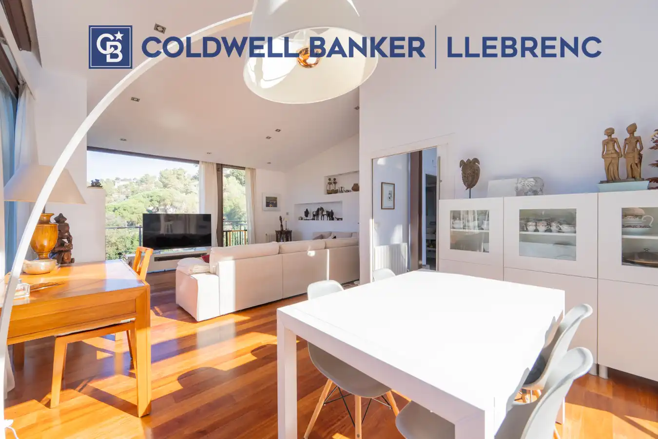 Sala de estar de Casa o chalet en venta en Barcelona con Calefacción, Jardín privado y Parquet