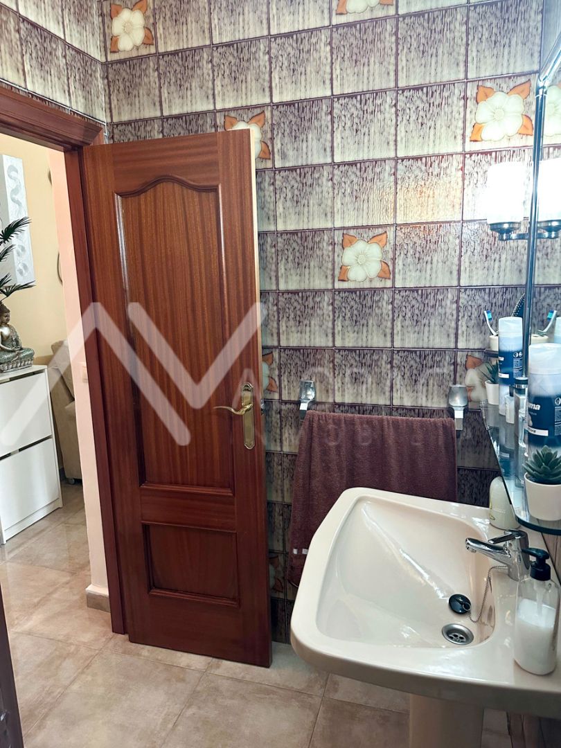 Bathroom of Flat for sale in Málaga Capital  with Air Conditioner and Furnished