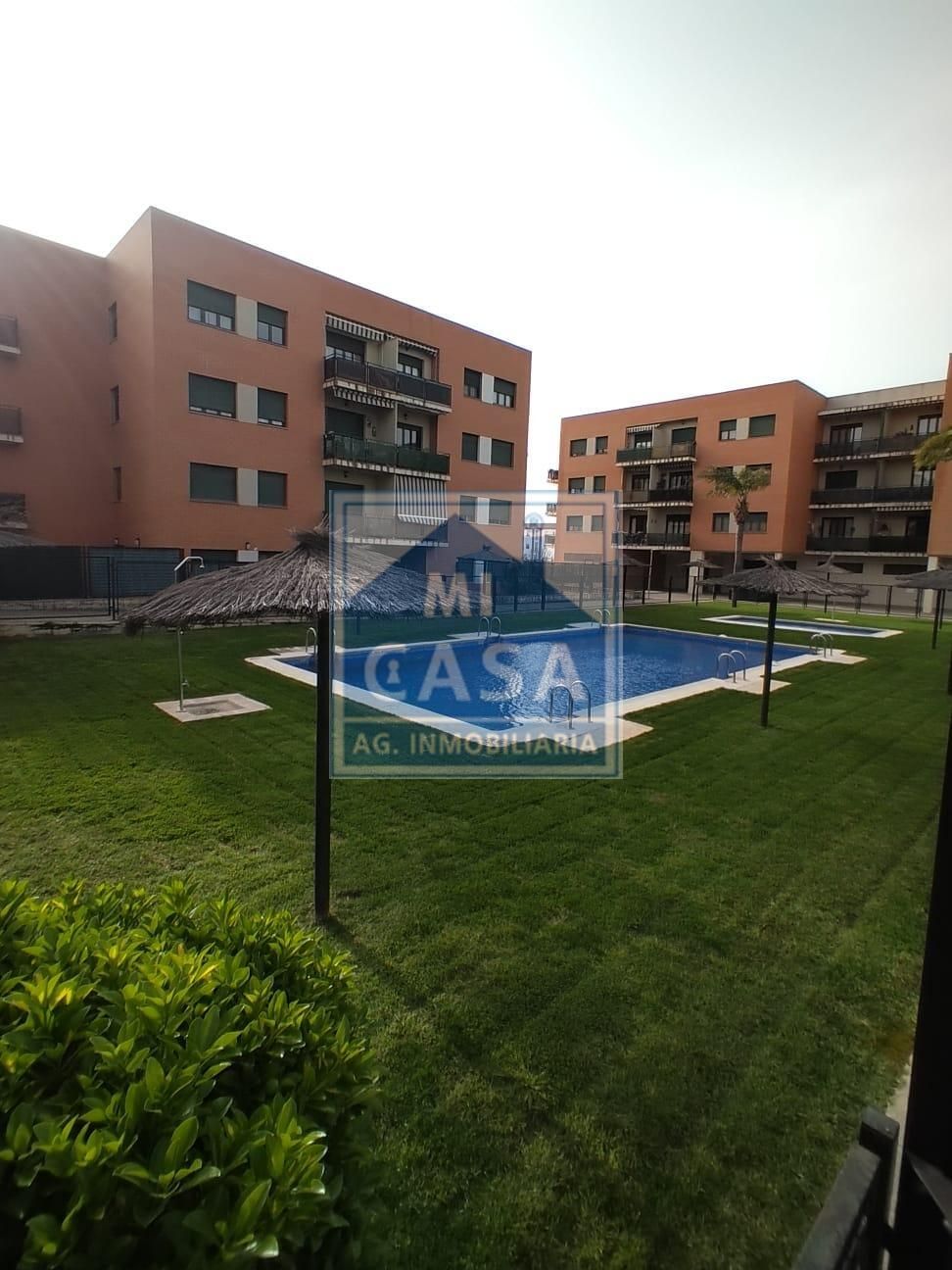 Piscina de Pis en venda en Mérida amb Aire condicionat, Calefacció i Parquet