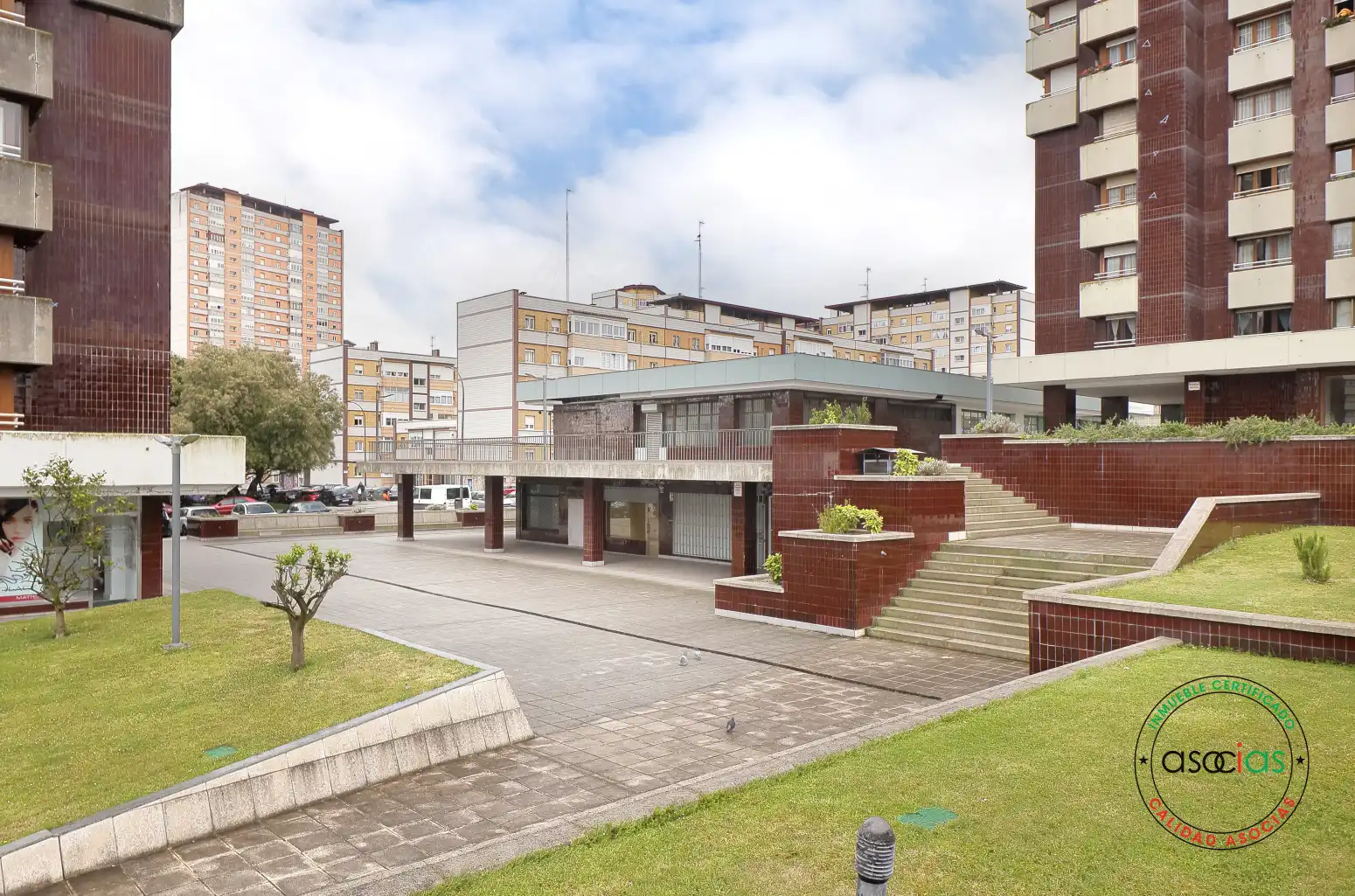 Vista exterior de Pis en venda en Gijón  amb Calefacció i Traster