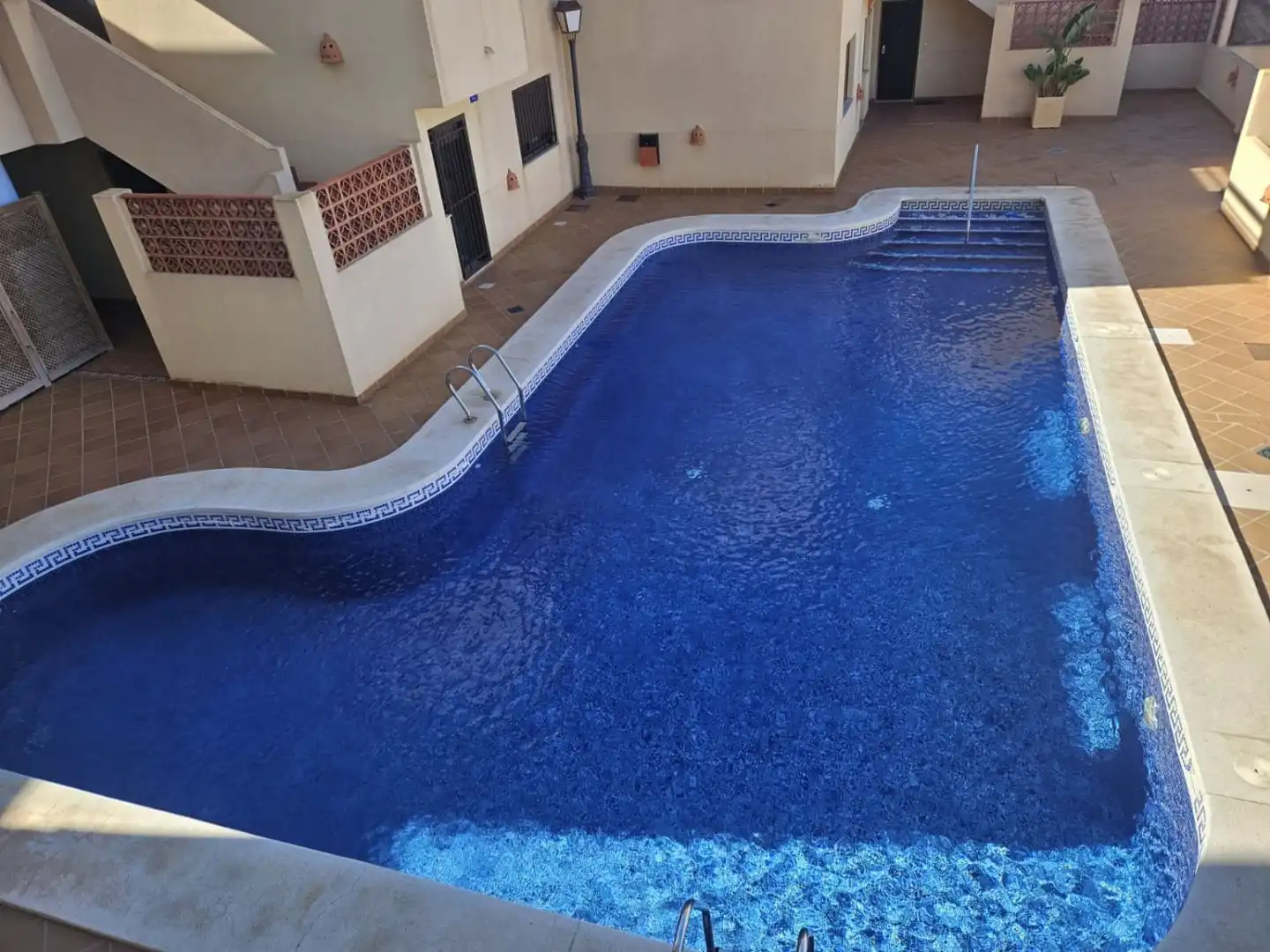 Schwimmbecken von Wohnungen zum Verkauf in Águilas mit Terrasse und Möbliert