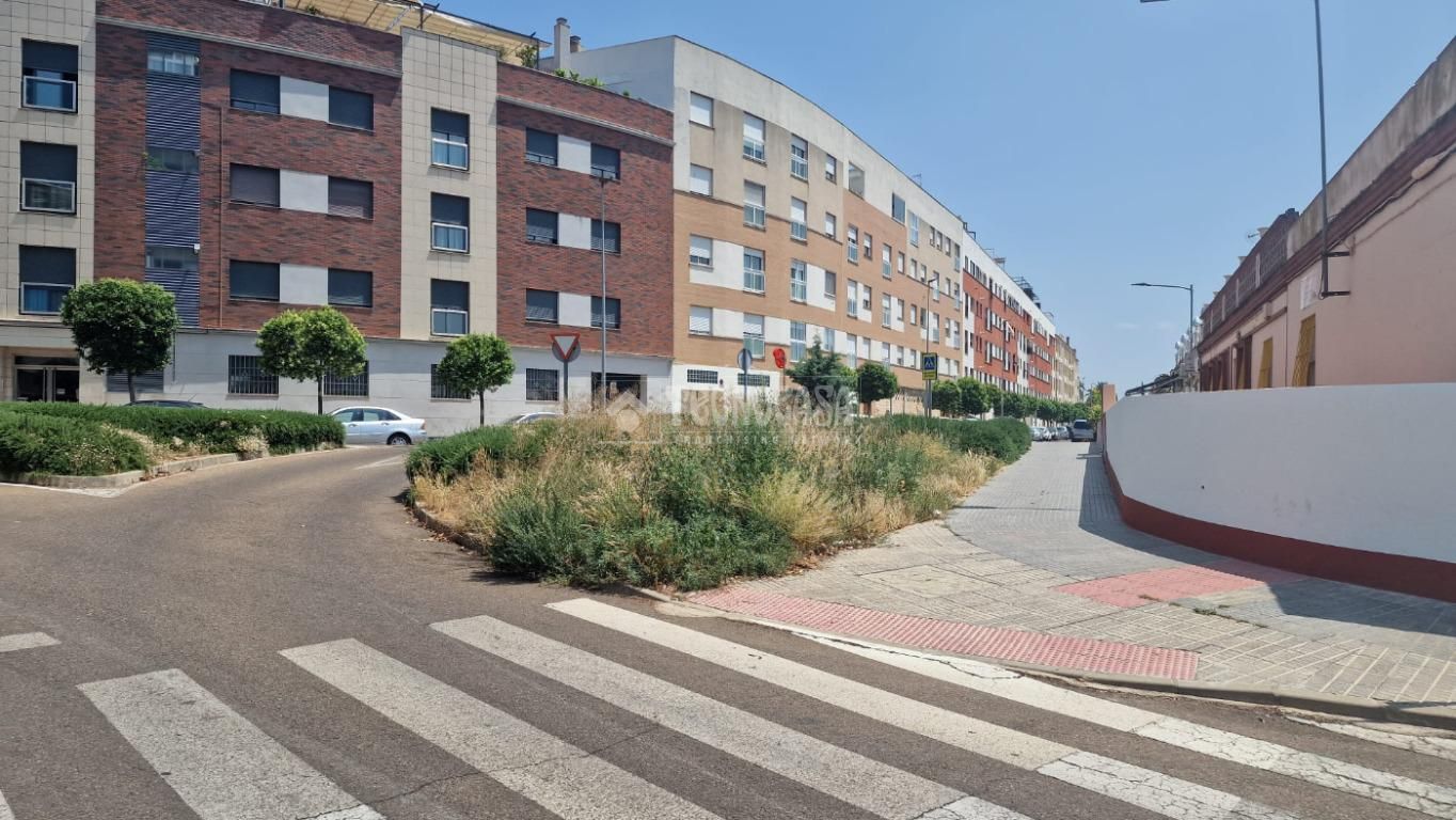 Vista exterior de Casa o chalet en venta en Badajoz Capital