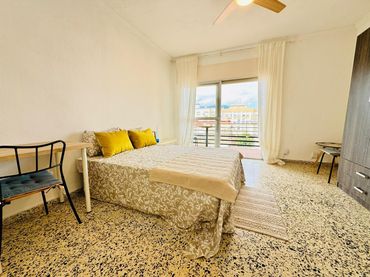 Appartamento con balcone in vendita a Casco Antiguo