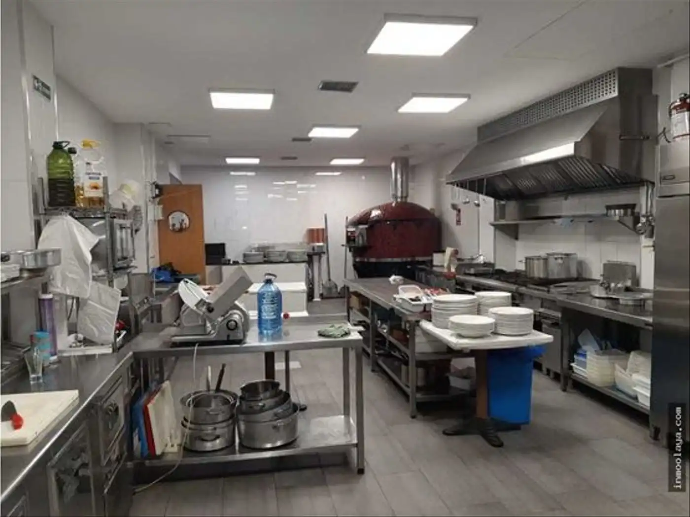 Business premises for transfer in Sants - Montjuïc, imagen 16