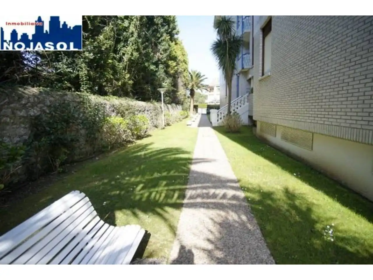 Außenansicht von Dachboden zur Miete in Noja mit Heizung, Terrasse und Möbliert