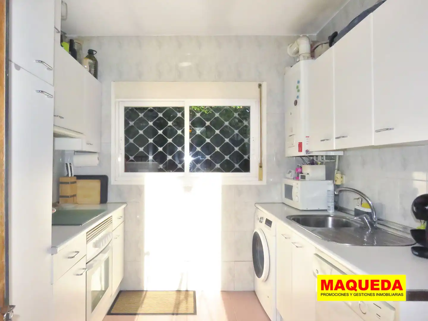 Kitchen of Houses for sale in Majadahonda  with Heating, Private garden and Swimming Pool