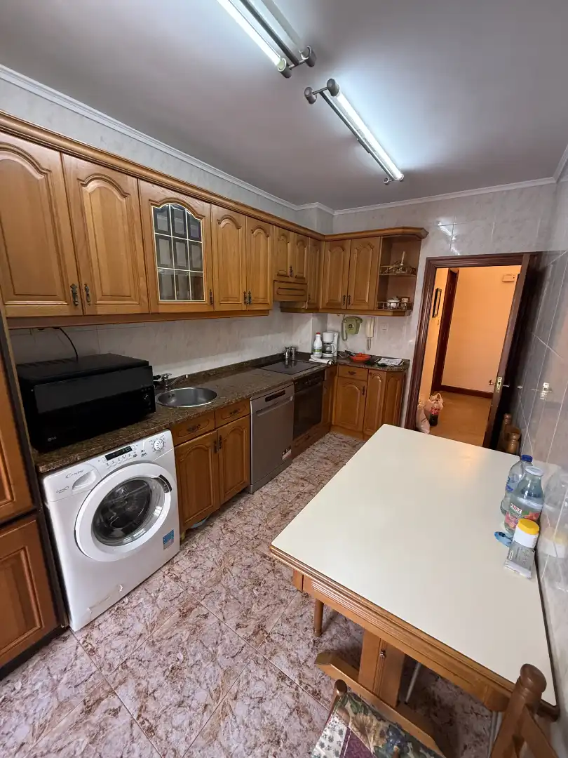Cocina de Piso en venta en Barakaldo  con Calefacción, Trastero y Amueblado