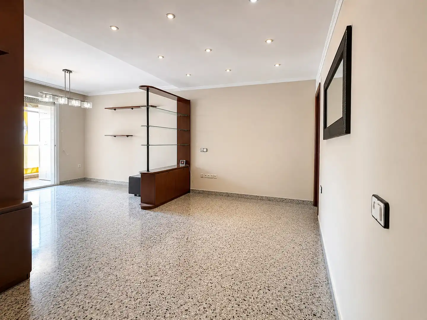 Wohnung zum Verkauf in Sabadell mit Klimaanlage, Terrasse und Balkon