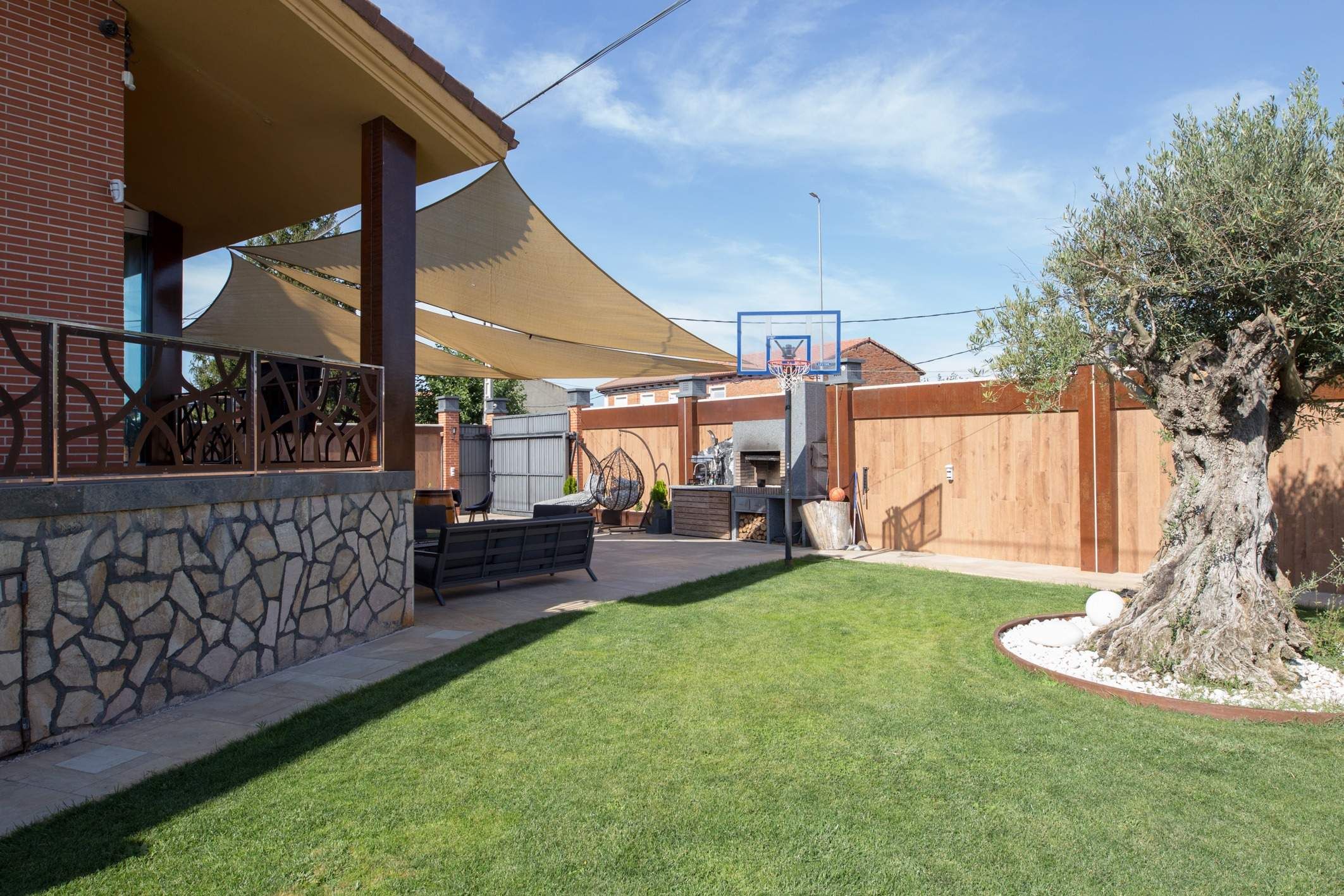 Terrassa de Casa o xalet en venda en Villaturiel