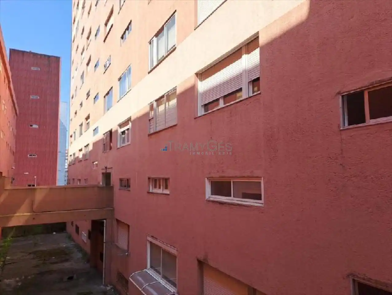 Vista exterior de Dúplex en venta en Vigo  con Calefacción