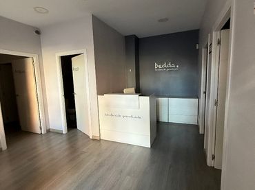 Business premises to rent in Oeste