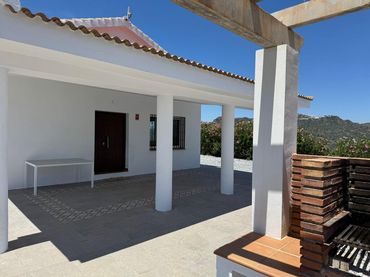 Casa rústica amb piscina en venda a Cútar